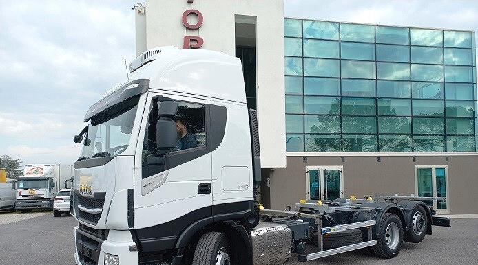 IVECO STRALIS AS260S48 A TELAIO FULL PNEUMATIC - Грузовик-контейнеровоз/ Сменный кузов: фото 3 IVECO STRALIS AS260S48 A TELAIO FULL PNEUMATIC - Грузовик-контейнеровоз/ Сменный кузов: фото 3