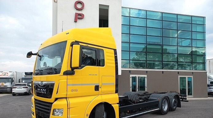 MAN TGX 26.500 MOTRICE 3 ASSI TELAIO EURO 6 2019 - Грузовик-шасси: фото 3 MAN TGX 26.500 MOTRICE 3 ASSI TELAIO EURO 6 2019 - Грузовик-шасси: фото 3