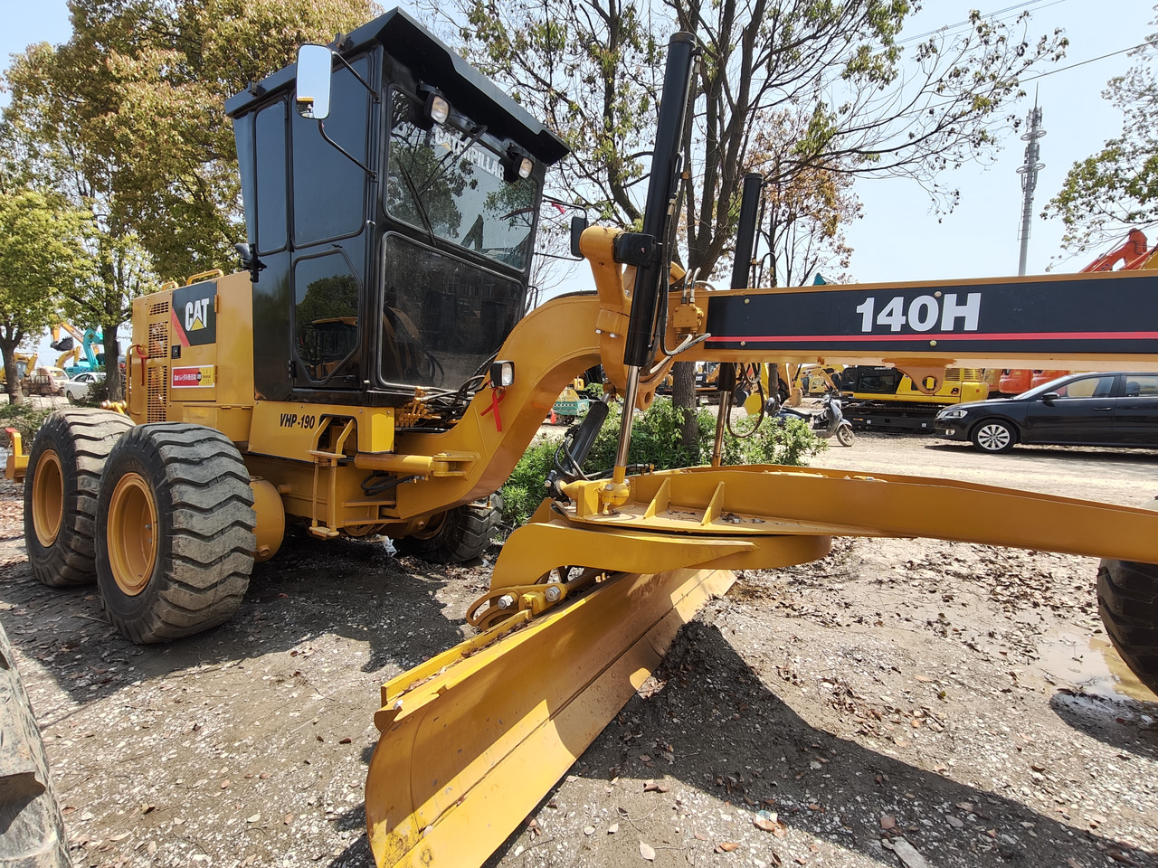 CATERPILLAR 140H construction machine good price in stock - Грейдер: фото 5 CATERPILLAR 140H construction machine good price in stock - Грейдер: фото 5