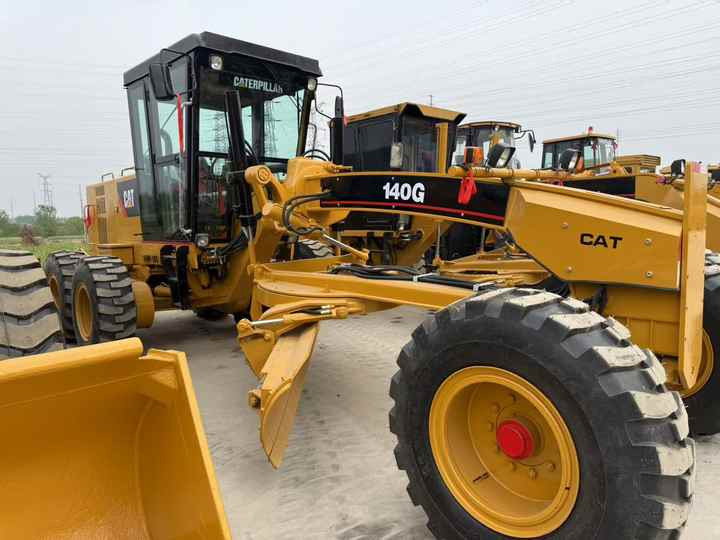 Certified CAT 140G Grader Used Construction Machine | No Accidents, Ready to Work | Price Negotiable - Грейдер: фото 5 Certified CAT 140G Grader Used Construction Machine | No Accidents, Ready to Work | Price Negotiable - Грейдер: фото 5