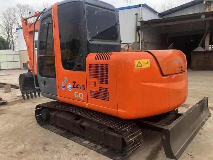 Cheap Price Hitachi ZX60 Used Excavator for Sale Used 6 Tons Hitachi Mini Excavator with Good Performance - Экскаватор: фото 2 Cheap Price Hitachi ZX60 Used Excavator for Sale Used 6 Tons Hitachi Mini Excavator with Good Performance - Экскаватор: фото 2