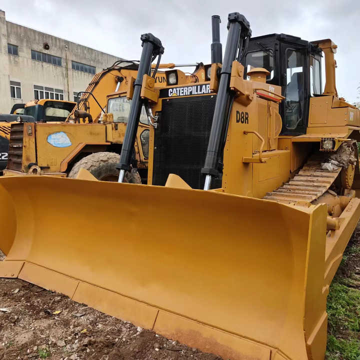Good Quality Used Bulldozer Construction Used CAT D8R Bulldozers Crawler Caterpillar Machinery CAT D8R Used Bulldozers - Бульдозер: фото 1 Good Quality Used Bulldozer Construction Used CAT D8R Bulldozers Crawler Caterpillar Machinery CAT D8R Used Bulldozers - Бульдозер: фото 1