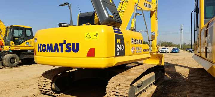 Japan Made Komatsupc240 Excavator , 60ton 70ton 80ton 90ton Digger , Original komatsu Excavator Machinery - Гусеничный экскаватор: фото 2 Japan Made Komatsupc240 Excavator , 60ton 70ton 80ton 90ton Digger , Original komatsu Excavator Machinery - Гусеничный экскаватор: фото 2