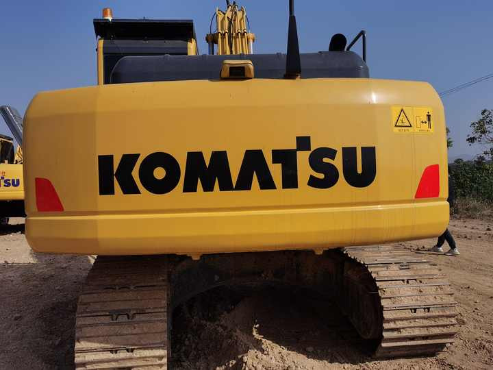Komatsu PC 200 - Гусеничный экскаватор: фото 4 Komatsu PC 200 - Гусеничный экскаватор: фото 4