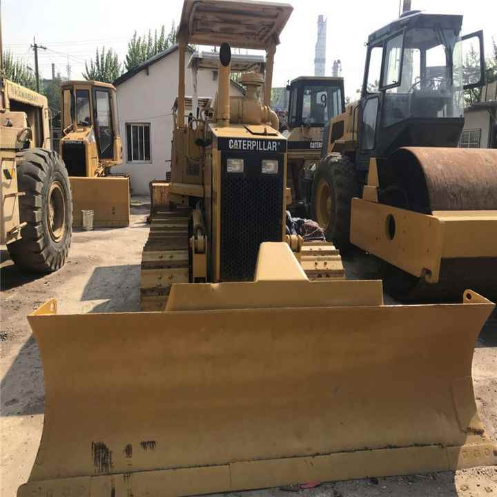 Original D4c Nice Condition Bulldozer , Used D4 Cat Bulldozer , CAT Mini Dozer D4h D5h D5g D6h D6 - Бульдозер: фото 4 Original D4c Nice Condition Bulldozer , Used D4 Cat Bulldozer , CAT Mini Dozer D4h D5h D5g D6h D6 - Бульдозер: фото 4