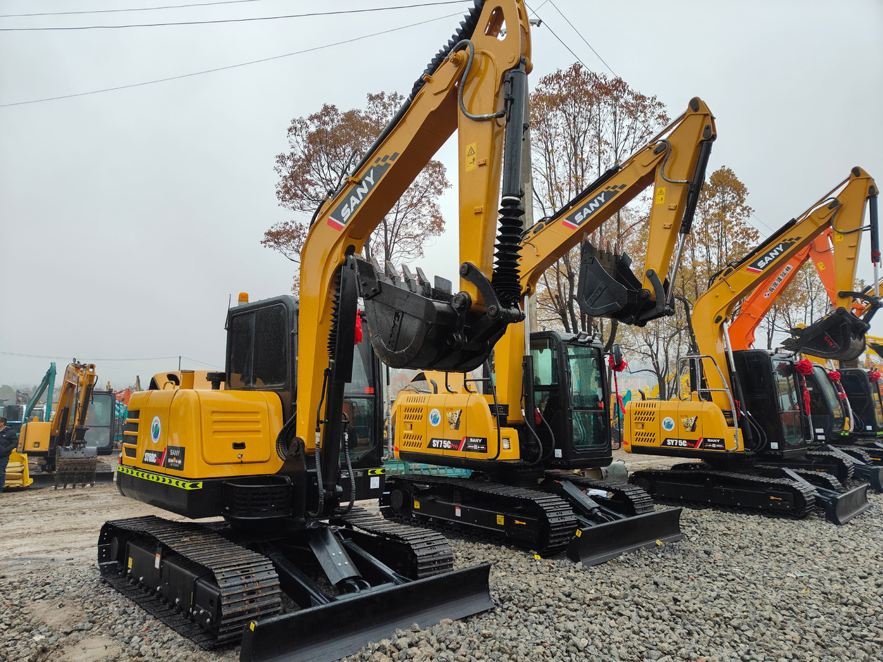 SANY SANY60 6 ton mini excavator for sale at good price - Мини-экскаватор: фото 3 SANY SANY60 6 ton mini excavator for sale at good price - Мини-экскаватор: фото 3