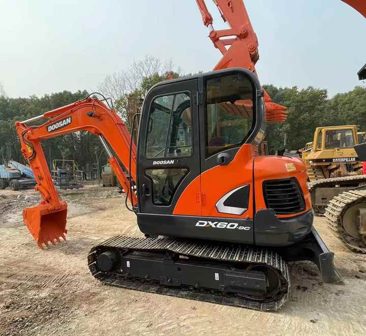 Used Doosan DX60-9c Excavator | Low Hours | Robust Undercarriage | Global Shipping | Discounted Price - Мини-экскаватор: фото 4 Used Doosan DX60-9c Excavator | Low Hours | Robust Undercarriage | Global Shipping | Discounted Price - Мини-экскаватор: фото 4