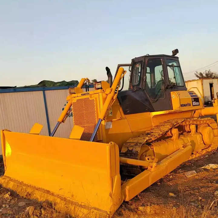 Used Komatsu Bulldozer D85 Strong Power Komatsu D85 Track Dozer for Sale - Бульдозер: фото 4 Used Komatsu Bulldozer D85 Strong Power Komatsu D85 Track Dozer for Sale - Бульдозер: фото 4