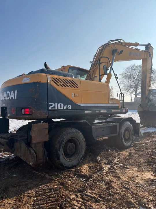 Used Korea Brand Original hyundai 210w-9 Wheel Excavator for Sale Used hyundai Wheel Excavator - Колёсный экскаватор: фото 3 Used Korea Brand Original hyundai 210w-9 Wheel Excavator for Sale Used hyundai Wheel Excavator - Колёсный экскаватор: фото 3