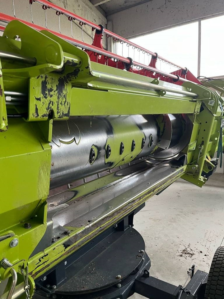 Claas LEXION 7700 TT RISO - Зерноуборочный комбайн: фото 4 Claas LEXION 7700 TT RISO - Зерноуборочный комбайн: фото 4