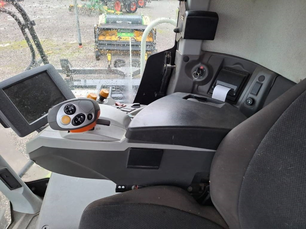 Claas Lexion 740 - Зерноуборочный комбайн: фото 4 Claas Lexion 740 - Зерноуборочный комбайн: фото 4