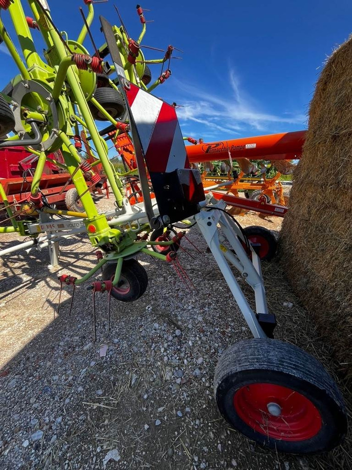 Claas Volto 900 T - Сеноворошилка: фото 1 Claas Volto 900 T - Сеноворошилка: фото 1