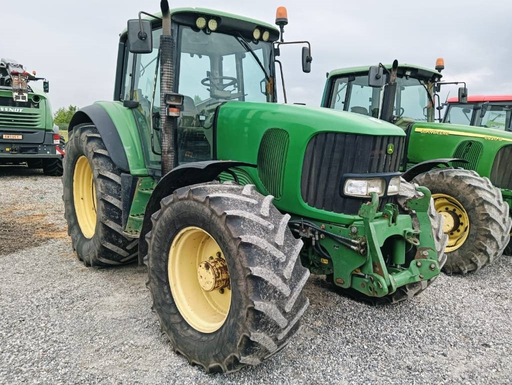 John Deere 6820 - Трактор: фото 1 John Deere 6820 - Трактор: фото 1