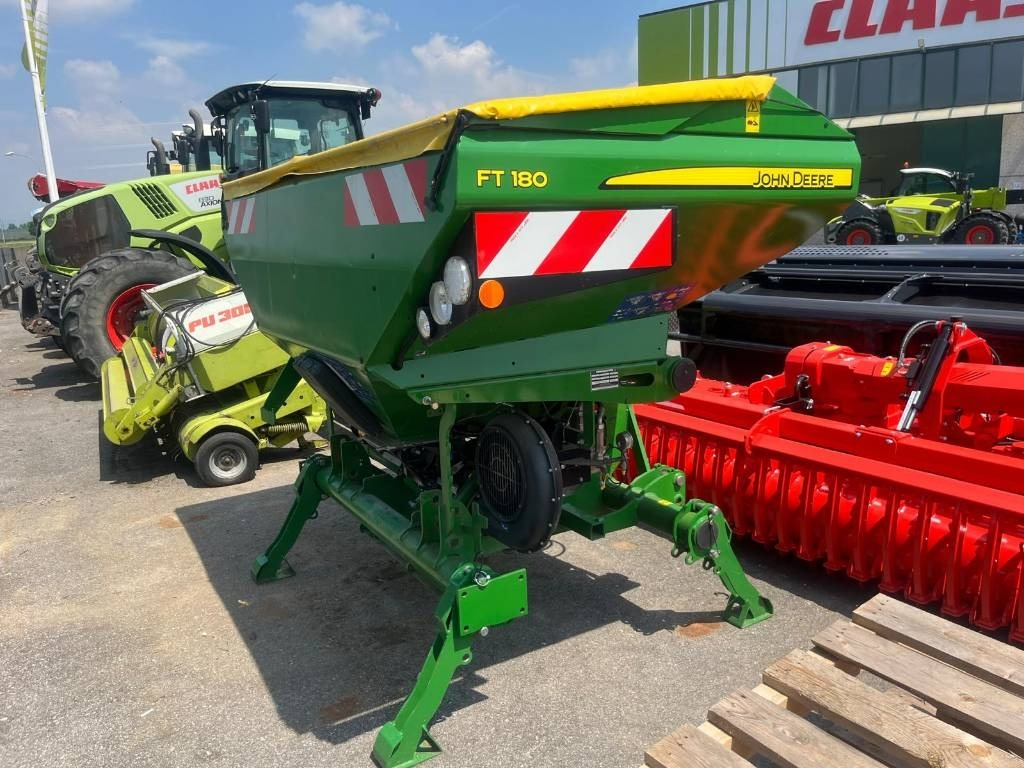 Разбрасыватель удобрений John Deere FT 180: фото 10 Разбрасыватель удобрений John Deere FT 180: фото 10