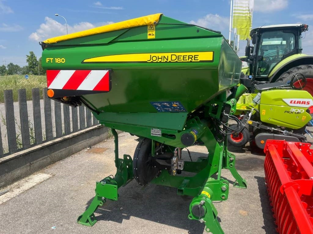 John Deere FT 180 - Разбрасыватель удобрений: фото 2 John Deere FT 180 - Разбрасыватель удобрений: фото 2