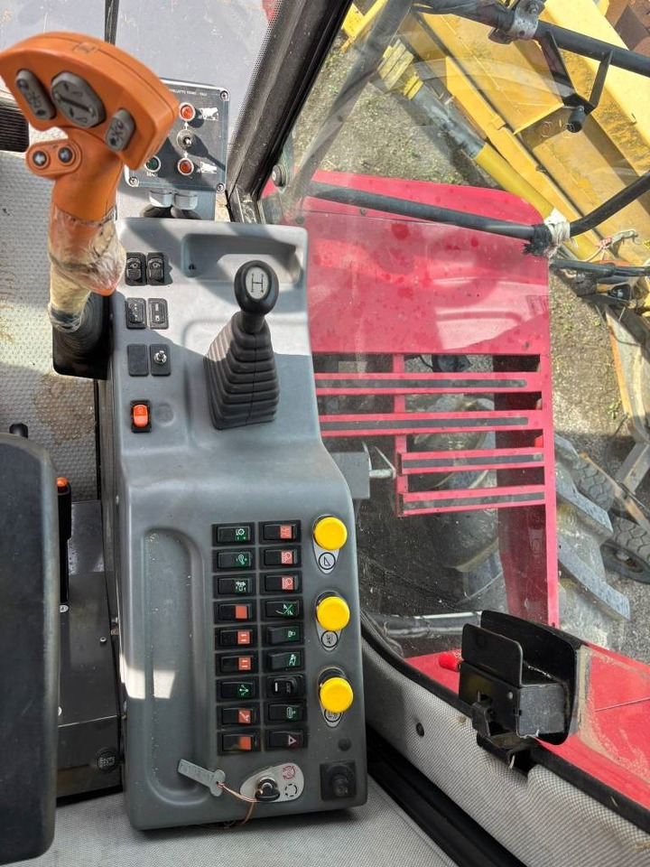 Laverda 5658 - Зерноуборочный комбайн: фото 5 Laverda 5658 - Зерноуборочный комбайн: фото 5