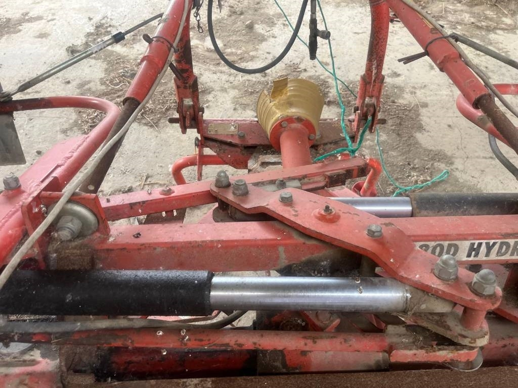 Lely TH 680 - Сеноворошилка: фото 3 Lely TH 680 - Сеноворошилка: фото 3