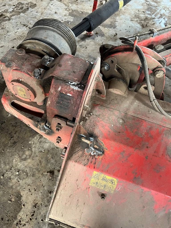 Maschio Giraffa 185 - Боковая косилка-измельчитель: фото 2 Maschio Giraffa 185 - Боковая косилка-измельчитель: фото 2