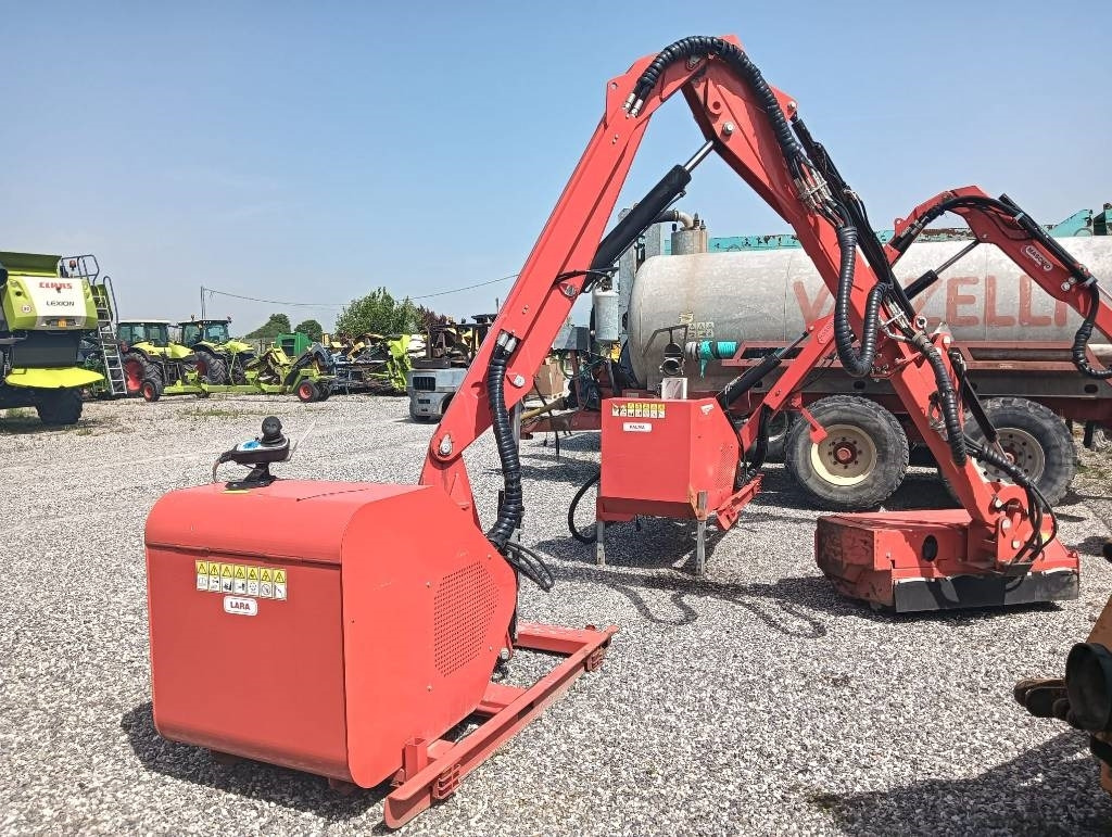 Maschio LARA 850 T - Кормоуборочный комбайн: фото 1 Maschio LARA 850 T - Кормоуборочный комбайн: фото 1
