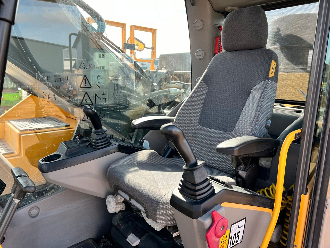 Volvo EC380E-NL - Гусеничный экскаватор: фото 3 Volvo EC380E-NL - Гусеничный экскаватор: фото 3