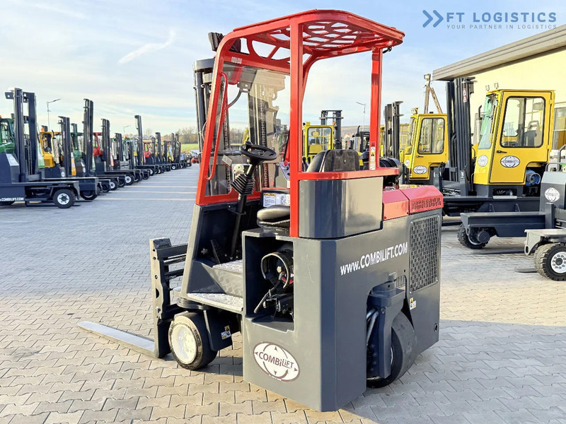 Четырехсторонний погрузчик Combilift C3000CB / GAS / TRIPLEX 4900MM / FREE LIFT / SIDE SHIFT / FORK POSITIONER / EXCELLENT CONDITION / Wide range of four-way and sid: фото 12 Четырехсторонний погрузчик Combilift C3000CB / GAS / TRIPLEX 4900MM / FREE LIFT / SIDE SHIFT / FORK POSITIONER / EXCELLENT CONDITION / Wide range of four-way and sid: фото 12