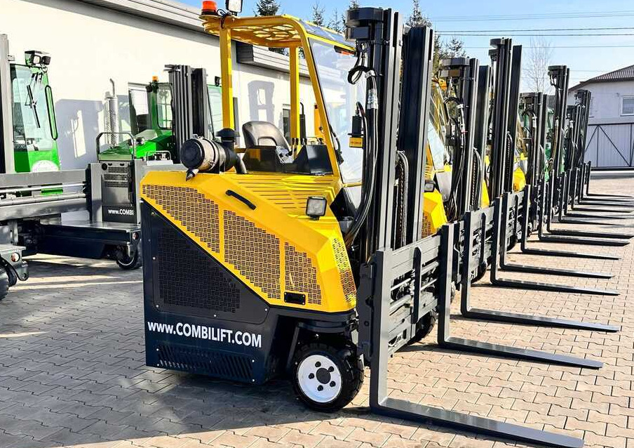 Четырехсторонний погрузчик Combilift C3000CB / LPG / TRIPLEX - 4900MM / LPG / FREE LIFT / POSITIONER / FORK SIDE SHIFT / ONLY 7454 MTH / LIKE NEW: фото 36