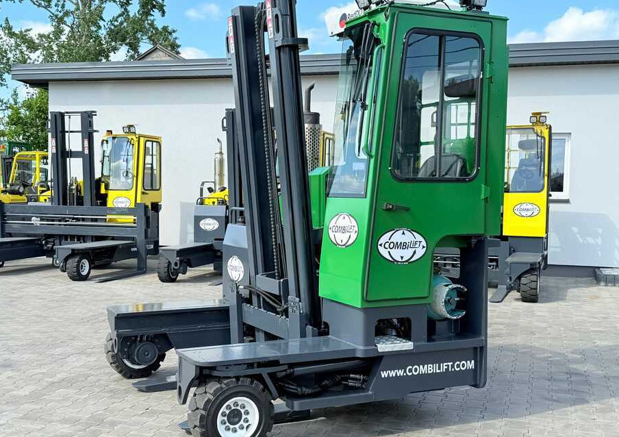 Combilift C3500 / DUPLEX 4100MM / GAS / EXTENDABLE FORKS / CABIN / HEATING + AIR CONDITIONING / LIKE NEW - Четырехсторонний погрузчик: фото 3 Combilift C3500 / DUPLEX 4100MM / GAS / EXTENDABLE FORKS / CABIN / HEATING + AIR CONDITIONING / LIKE NEW - Четырехсторонний погрузчик: фото 3