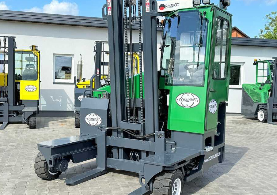 Combilift C3500 / DUPLEX 4100MM / GAS / EXTENDABLE FORKS / CABIN / HEATING + AIR CONDITIONING / LIKE NEW - Четырехсторонний погрузчик: фото 2 Combilift C3500 / DUPLEX 4100MM / GAS / EXTENDABLE FORKS / CABIN / HEATING + AIR CONDITIONING / LIKE NEW - Четырехсторонний погрузчик: фото 2