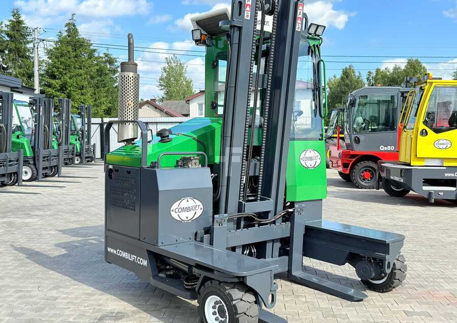 Combilift C3500 / DUPLEX 4100MM / GAS / EXTENDABLE FORKS / CABIN / HEATING + AIR CONDITIONING / LIKE NEW - Четырехсторонний погрузчик: фото 5 Combilift C3500 / DUPLEX 4100MM / GAS / EXTENDABLE FORKS / CABIN / HEATING + AIR CONDITIONING / LIKE NEW - Четырехсторонний погрузчик: фото 5