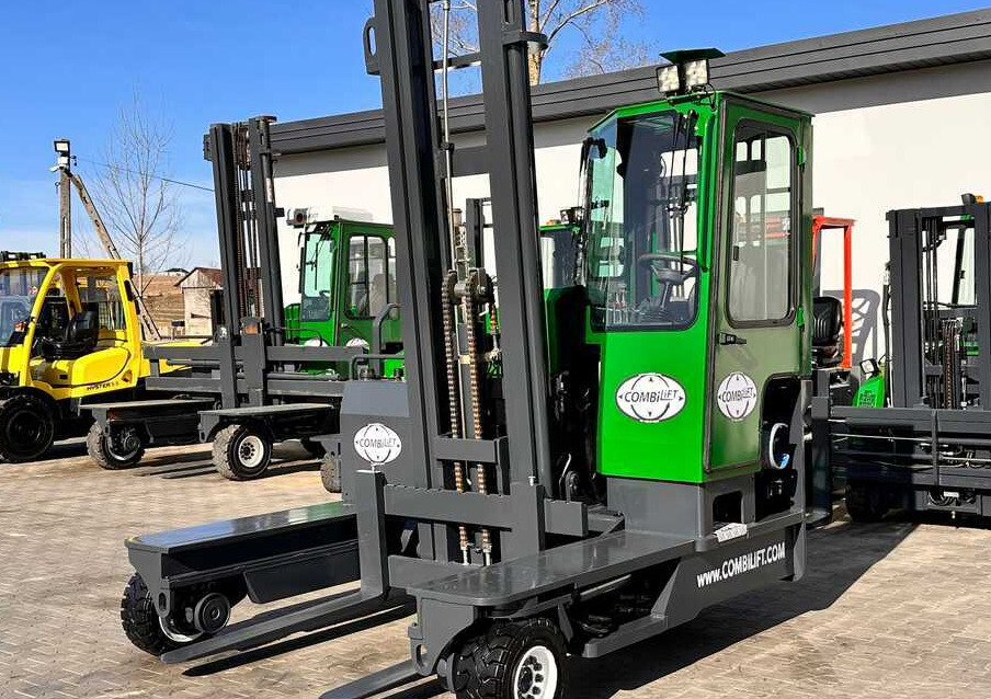 Combilift C4000 / LPG / DUPLEX / 4500MM / FREE LIFT / LIKE NEW - Четырехсторонний погрузчик: фото 2 Combilift C4000 / LPG / DUPLEX / 4500MM / FREE LIFT / LIKE NEW - Четырехсторонний погрузчик: фото 2