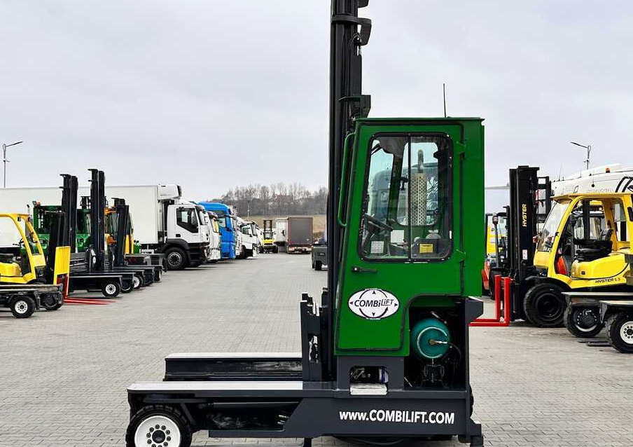 Combilift C4000 / LPG / DUPLEX / LIFTING HEIGHT 550CM / FREE LIFT / LIKE NEW - Четырехсторонний погрузчик: фото 2 Combilift C4000 / LPG / DUPLEX / LIFTING HEIGHT 550CM / FREE LIFT / LIKE NEW - Четырехсторонний погрузчик: фото 2