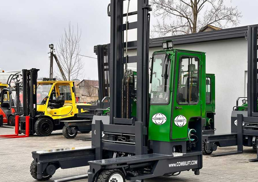 Combilift C4000 / LPG / DUPLEX / LIFTING HEIGHT 550CM / FREE LIFT / LIKE NEW - Четырехсторонний погрузчик: фото 1 Combilift C4000 / LPG / DUPLEX / LIFTING HEIGHT 550CM / FREE LIFT / LIKE NEW - Четырехсторонний погрузчик: фото 1
