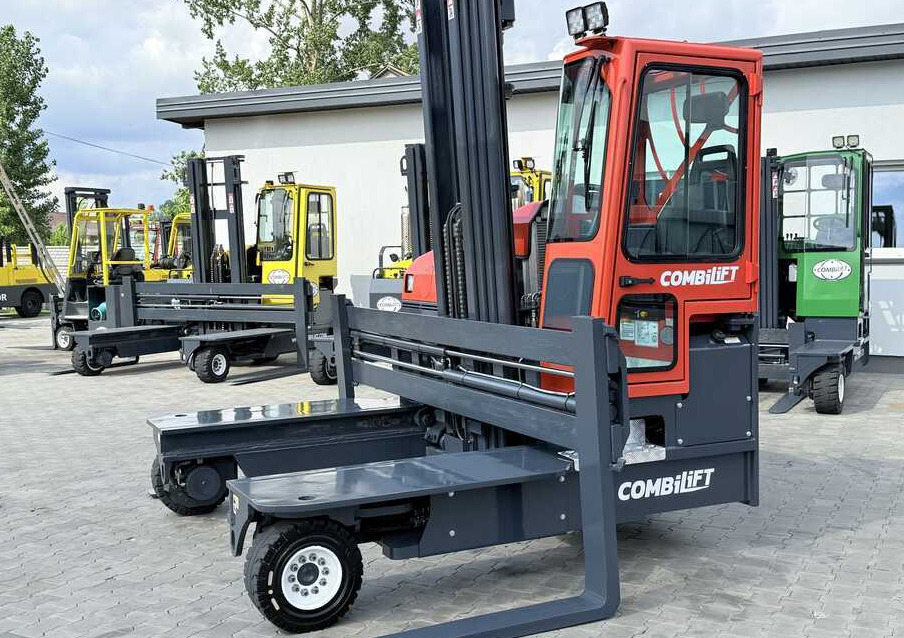 Combilift C4500 / DIESEL / TRIPLEX - 6420MM / FREE-LIFT / WIDE FORK POSITIONER - Четырехсторонний погрузчик: фото 1 Combilift C4500 / DIESEL / TRIPLEX - 6420MM / FREE-LIFT / WIDE FORK POSITIONER - Четырехсторонний погрузчик: фото 1
