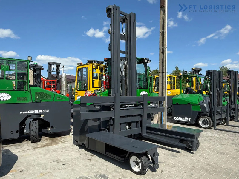Combilift C5000E / ELECTRIC / TRIPLEX 8300MM / FULL FREE LIFT / WIDE FORK POSITIONER / SIDE SHIFT / BATTERY LIKE NEW C5000E / ELECTRIC / T - Четырехсторонний погрузчик: фото 4 Combilift C5000E / ELECTRIC / TRIPLEX 8300MM / FULL FREE LIFT / WIDE FORK POSITIONER / SIDE SHIFT / BATTERY LIKE NEW C5000E / ELECTRIC / T - Четырехсторонний погрузчик: фото 4