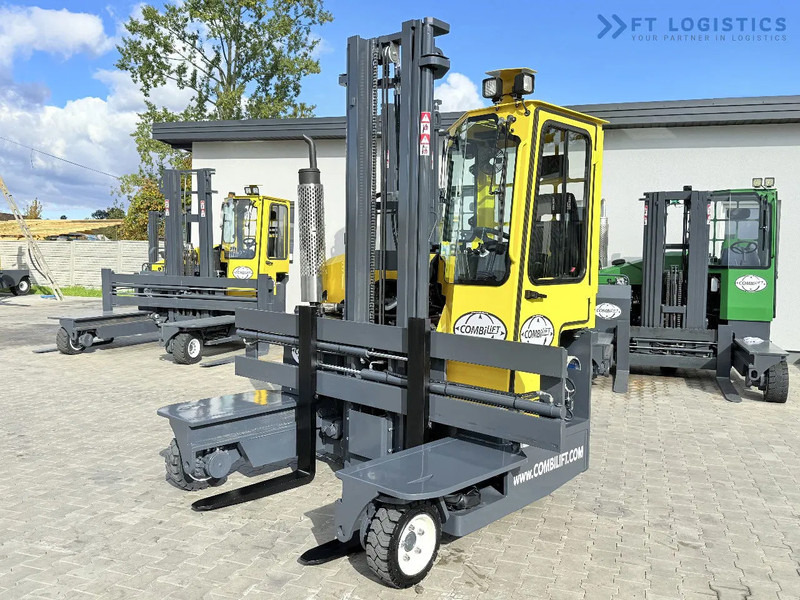 Combilift FOUR-WAY / MULTI-DIRECTIONAL FORKLIFT / ONLY 491 HOURS / C2500 / GAS / DUPLEX 4600MM / SHORT – ONLY 1900MM / WIDTH 2700MM WITH F - Четырехсторонний погрузчик: фото 2 Combilift FOUR-WAY / MULTI-DIRECTIONAL FORKLIFT / ONLY 491 HOURS / C2500 / GAS / DUPLEX 4600MM / SHORT – ONLY 1900MM / WIDTH 2700MM WITH F - Четырехсторонний погрузчик: фото 2