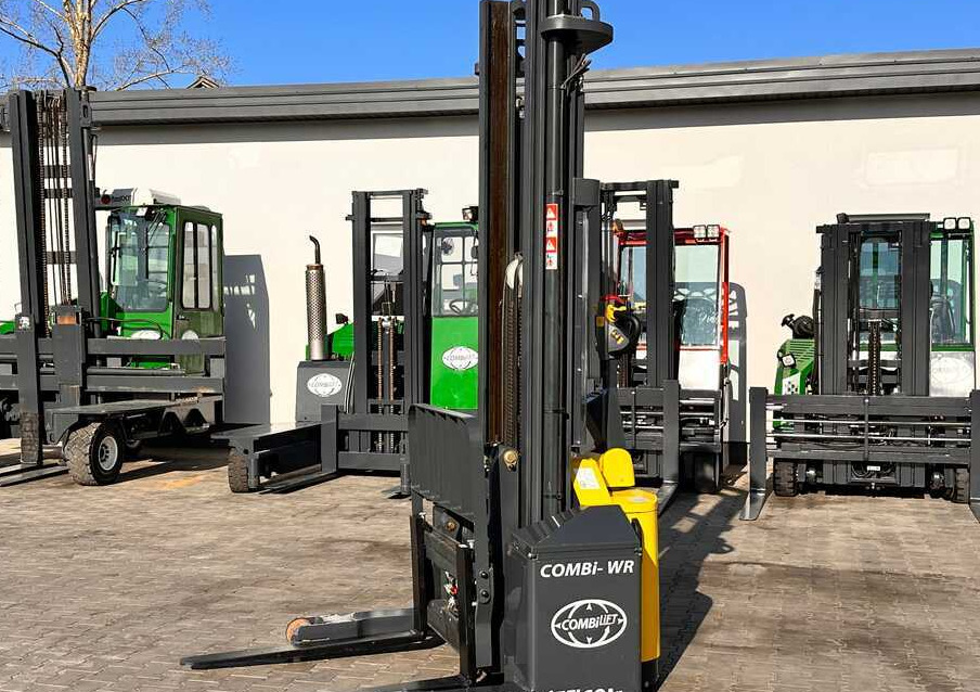 Combilift WR-4 / DUPLEX / 4.5M / 2017 / ONLY 30 HOURS / LIKE NEW / 1500KG - Четырехсторонний погрузчик: фото 2 Combilift WR-4 / DUPLEX / 4.5M / 2017 / ONLY 30 HOURS / LIKE NEW / 1500KG - Четырехсторонний погрузчик: фото 2