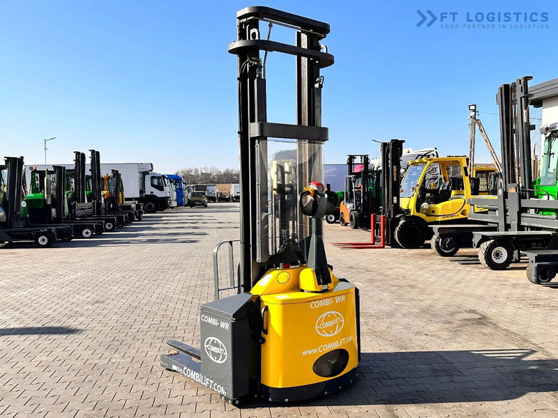 Combilift WR-4 / DUPLEX / 4.5M / 2017 / ONLY 30 MTH / LIKE NEW / 1500KG - Штабелер: фото 5 Combilift WR-4 / DUPLEX / 4.5M / 2017 / ONLY 30 MTH / LIKE NEW / 1500KG - Штабелер: фото 5