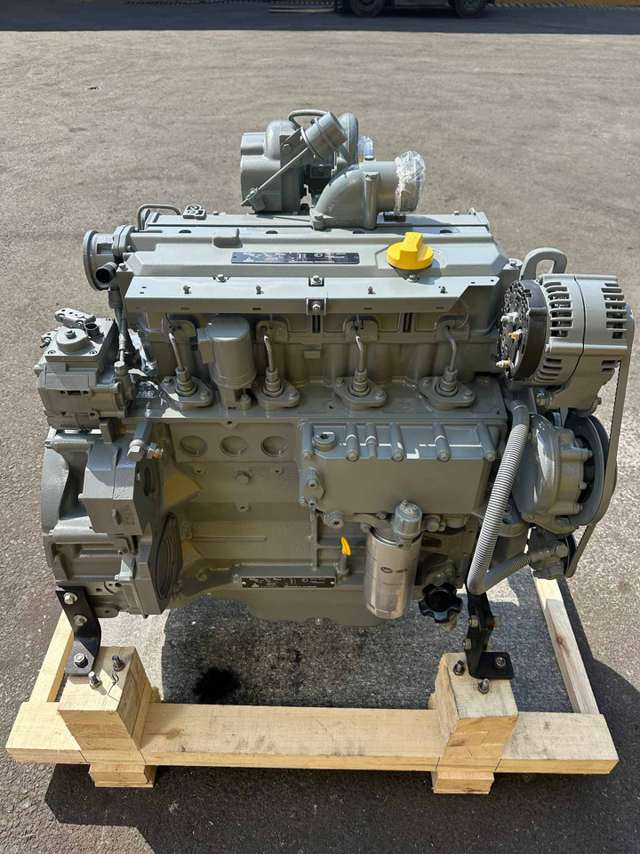 DEUTZ BF4M1013 - Двигатель для Экскаваторов: фото 1 DEUTZ BF4M1013 - Двигатель для Экскаваторов: фото 1