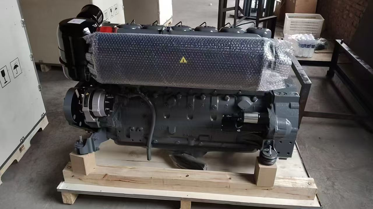 DEUTZ F4L912 - Двигатель для Экскаваторов: фото 1 DEUTZ F4L912 - Двигатель для Экскаваторов: фото 1