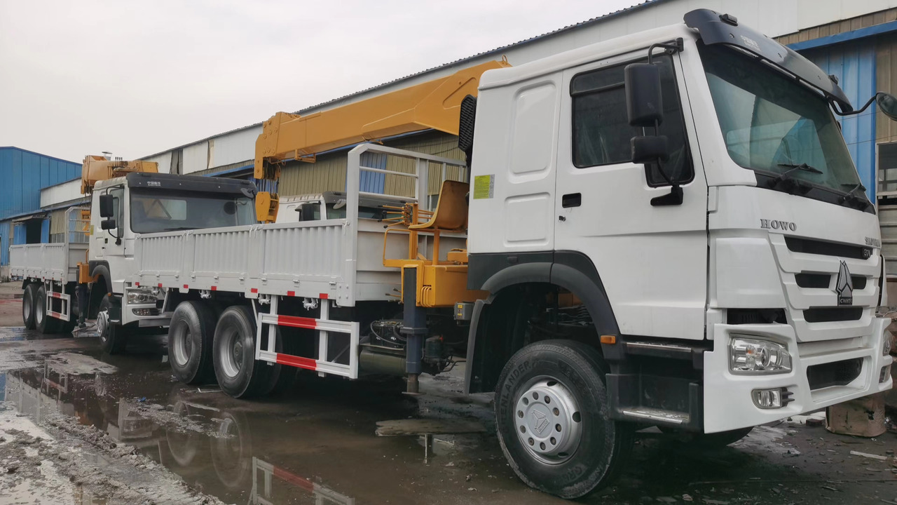 HOWO 371 - Автоманипулятор: фото 4 HOWO 371 - Автоманипулятор: фото 4