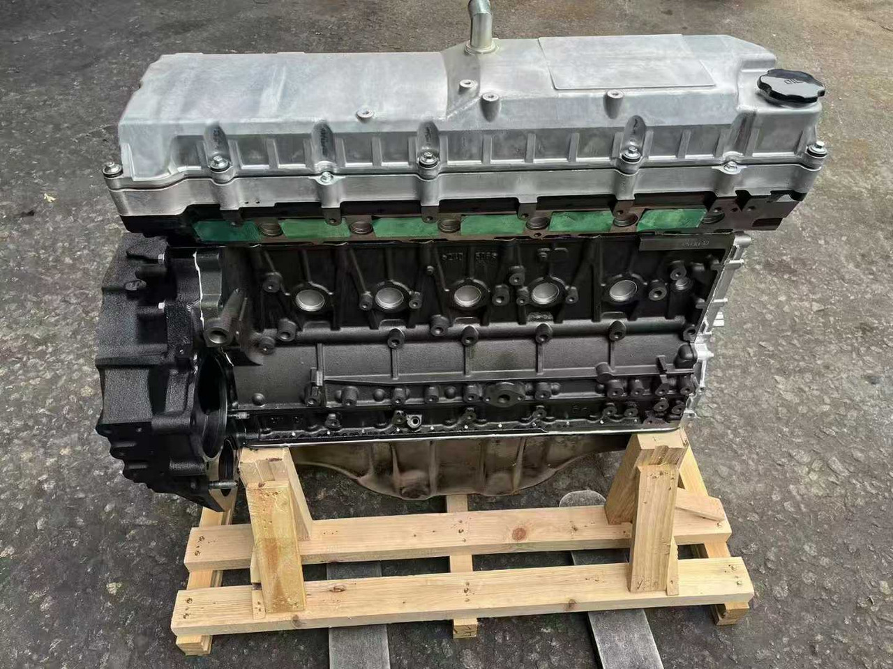 ISUZU 6HK1 - Двигатель: фото 1 ISUZU 6HK1 - Двигатель: фото 1