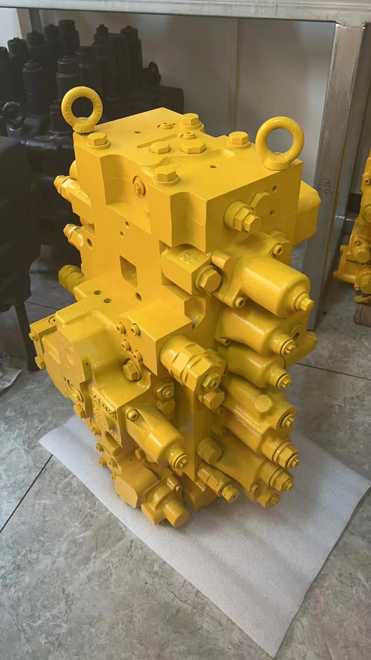 KOMATSU 723-48-26701 - Гидравлический клапан для Экскаваторов: фото 3 KOMATSU 723-48-26701 - Гидравлический клапан для Экскаваторов: фото 3