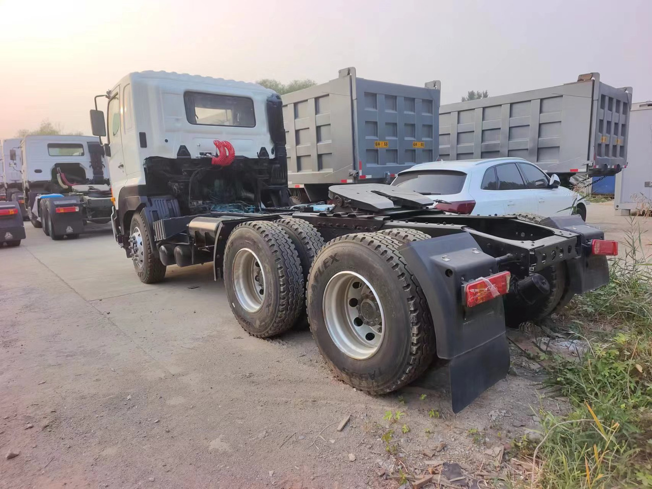 HINO HINO 700 - Тягач: фото 5 HINO HINO 700 - Тягач: фото 5