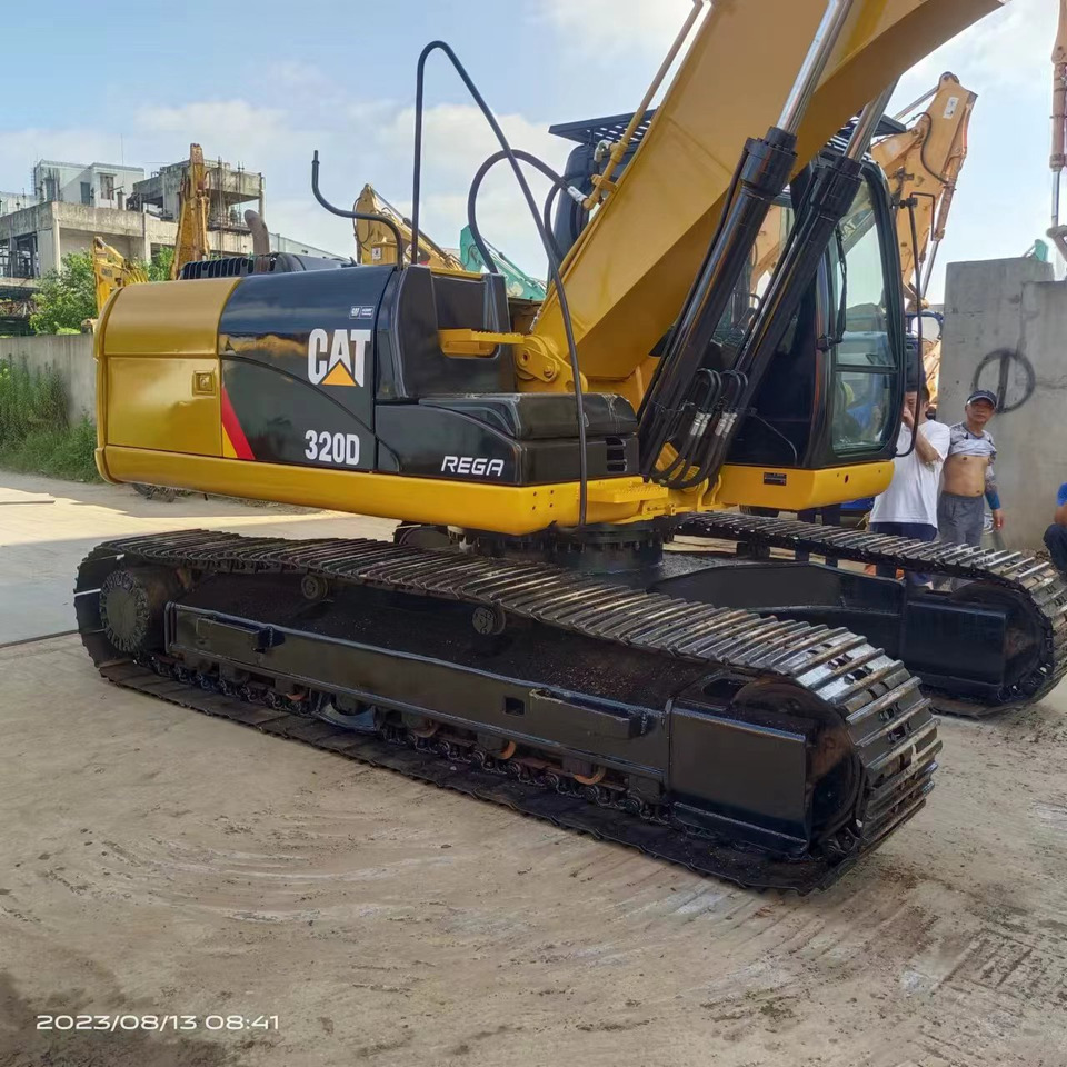 Гусеничный экскаватор CATERPILLAR 320D: фото 8