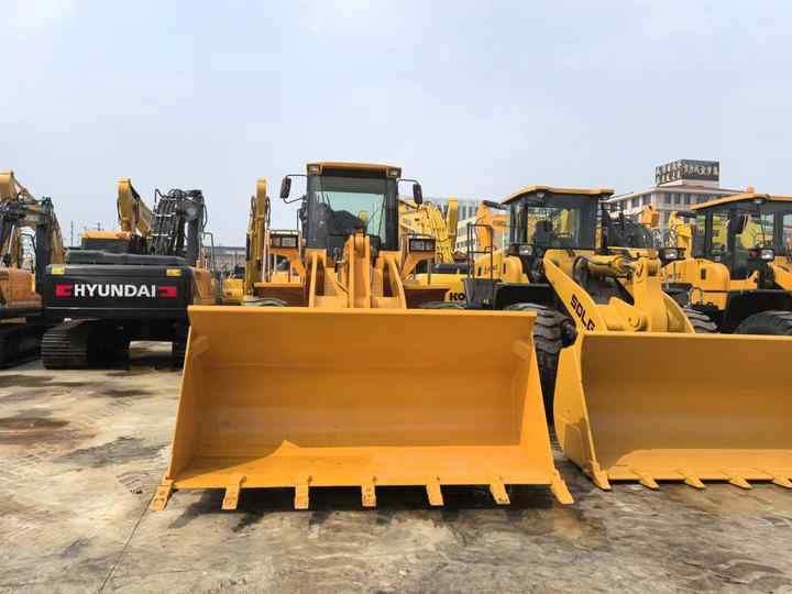 China Famous Brand LiuGong Medium-sized Used Wheel Loader LiuGong 856N Loader for Earthmoving, Mining, Construction for Sale - Колёсный погрузчик: фото 3 China Famous Brand LiuGong Medium-sized Used Wheel Loader LiuGong 856N Loader for Earthmoving, Mining, Construction for Sale - Колёсный погрузчик: фото 3