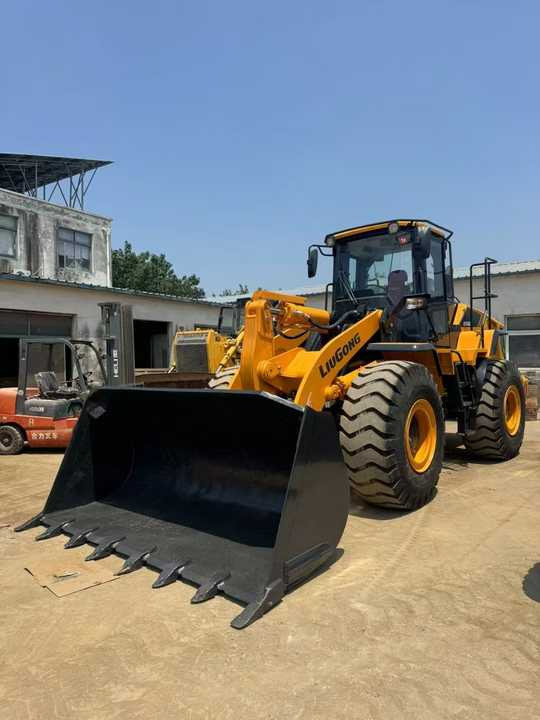 Famous Chinese Brand Second Hand LiuGong Front Loader Construction Machinery Used LiuGong 956H Wheel Loader Hot Selling - Колёсный погрузчик: фото 5 Famous Chinese Brand Second Hand LiuGong Front Loader Construction Machinery Used LiuGong 956H Wheel Loader Hot Selling - Колёсный погрузчик: фото 5