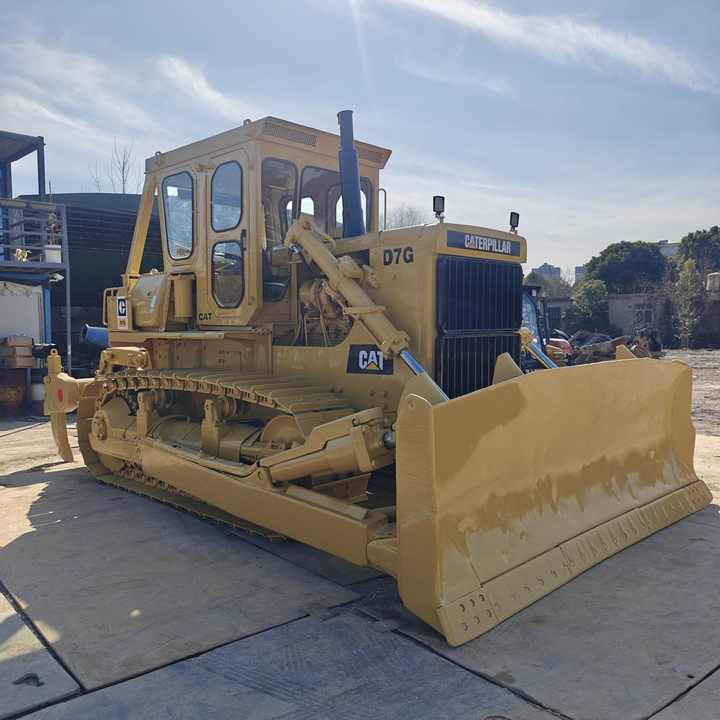 Good Condition Caterpillar CATD7G Original Japan Used Crawler Dozer Used CAT D6 D7 D10 Second Hand Bulldozers for Sale - Бульдозер: фото 5 Good Condition Caterpillar CATD7G Original Japan Used Crawler Dozer Used CAT D6 D7 D10 Second Hand Bulldozers for Sale - Бульдозер: фото 5