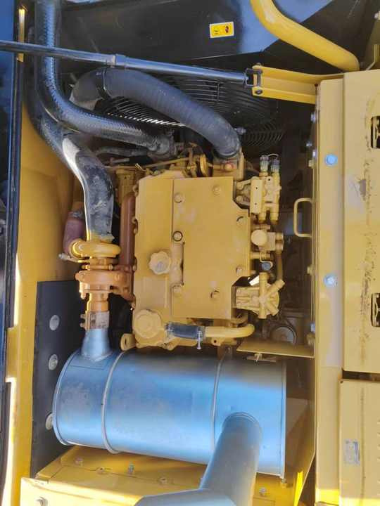Good Condition Used Excavator Machine Caterpillar 315D Crawler CAT 15ton Used Excavator for Sale CAT 315 Excavators - Гусеничный экскаватор: фото 4 Good Condition Used Excavator Machine Caterpillar 315D Crawler CAT 15ton Used Excavator for Sale CAT 315 Excavators - Гусеничный экскаватор: фото 4