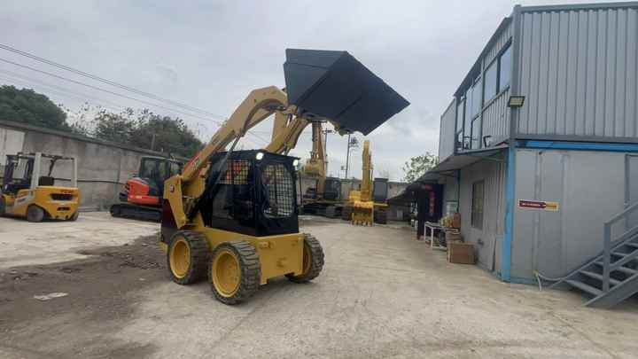 High Quality Used Cat 246D3 Excavator with Low Working Hours and Best Price Used Cat 246D3 Machine with Cheap Price for Sale - Мини-погрузчик с бортовым поворотом: фото 5 High Quality Used Cat 246D3 Excavator with Low Working Hours and Best Price Used Cat 246D3 Machine with Cheap Price for Sale - Мини-погрузчик с бортовым поворотом: фото 5