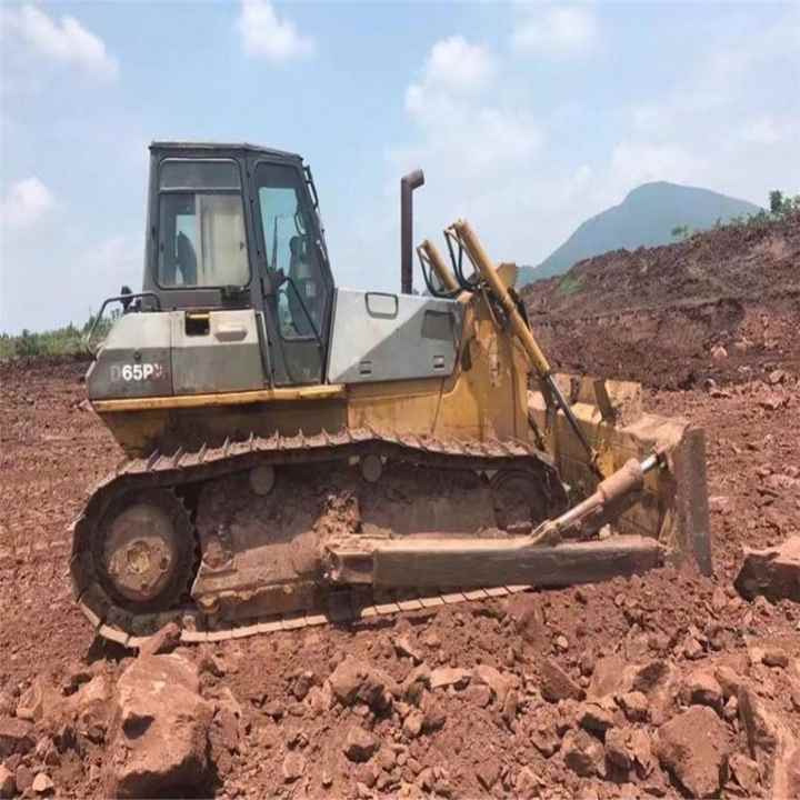 High Quality komatsu D65p D65px D50p D40p Original Japan Used Crawler Bulldozer with Ripper - Бульдозер: фото 4 High Quality komatsu D65p D65px D50p D40p Original Japan Used Crawler Bulldozer with Ripper - Бульдозер: фото 4